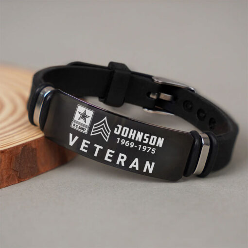 Personalized US Army Veteran Bracelet – Custom Name, Rank & Service Years Gift for Military Retired Men MQTZ5070503 - Image 2